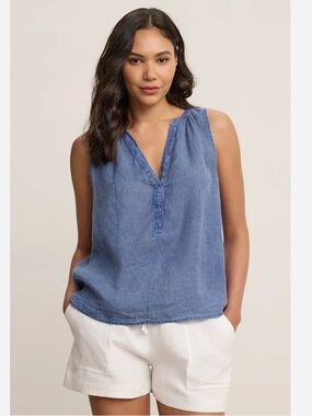 VELVET by Graham & Spencer Tacy Linen Popover Med Tank Beach Indigo Coastal